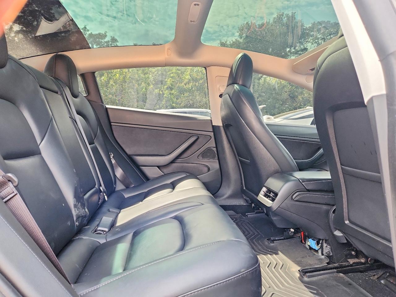 2021 TESLA MODEL 3 — Фото 10 из 13