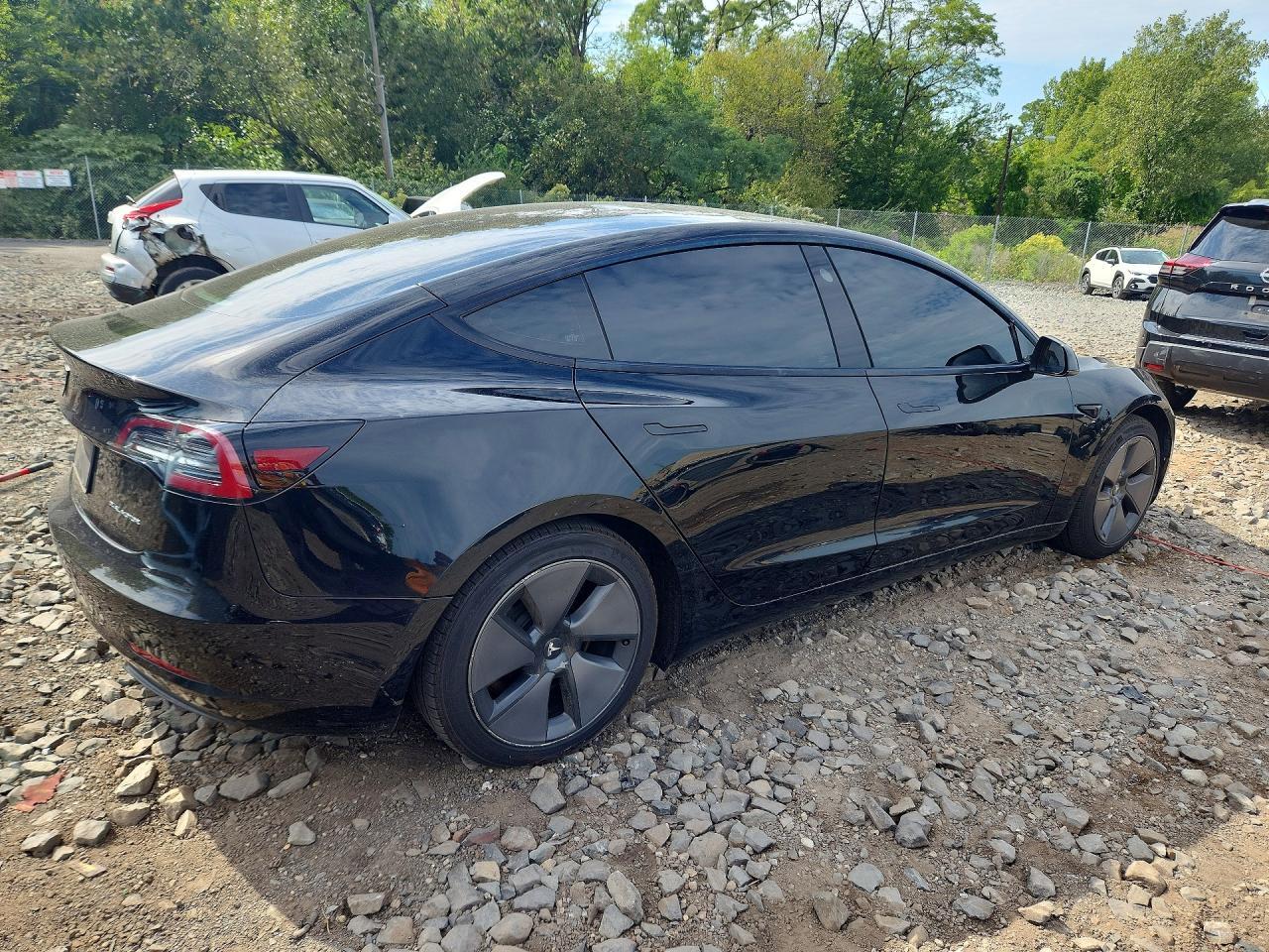 2021 TESLA MODEL 3 — Фото 3 из 13