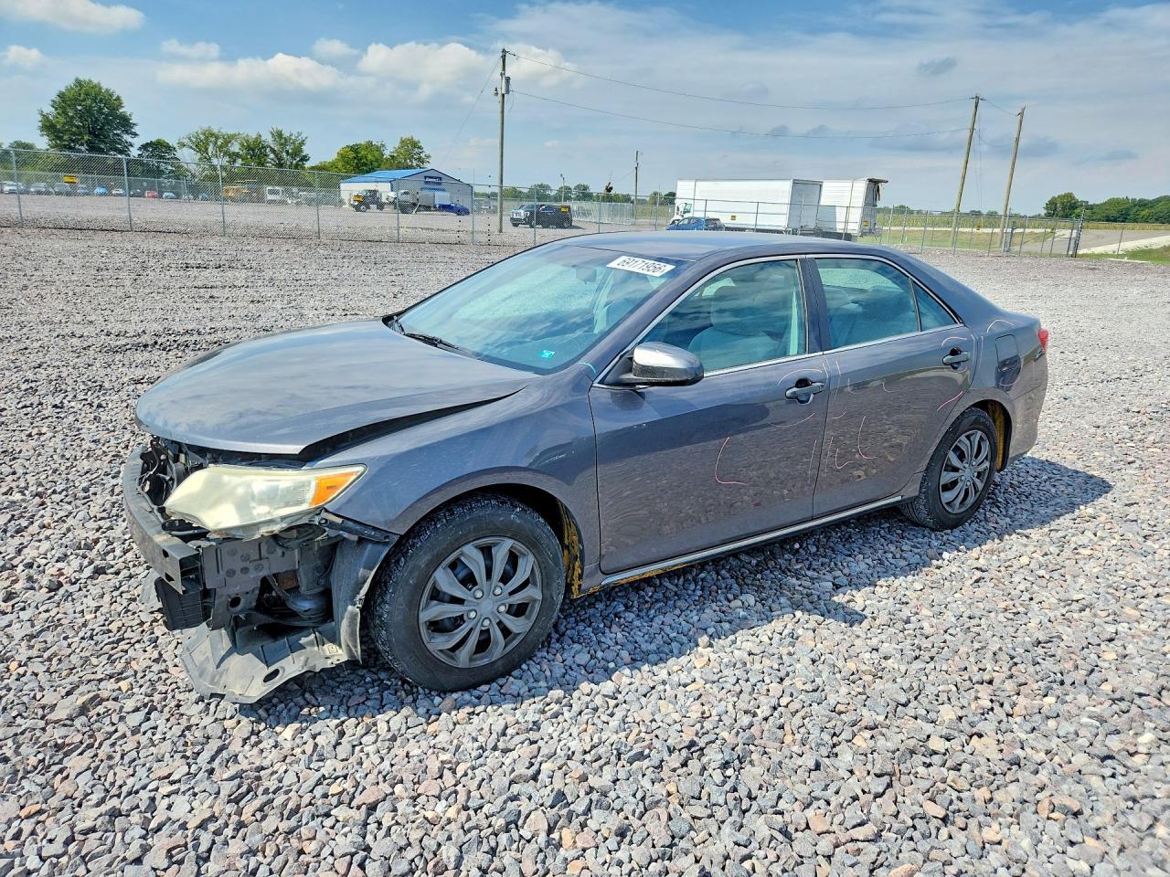 2013 TOYOTA CAMRY LE