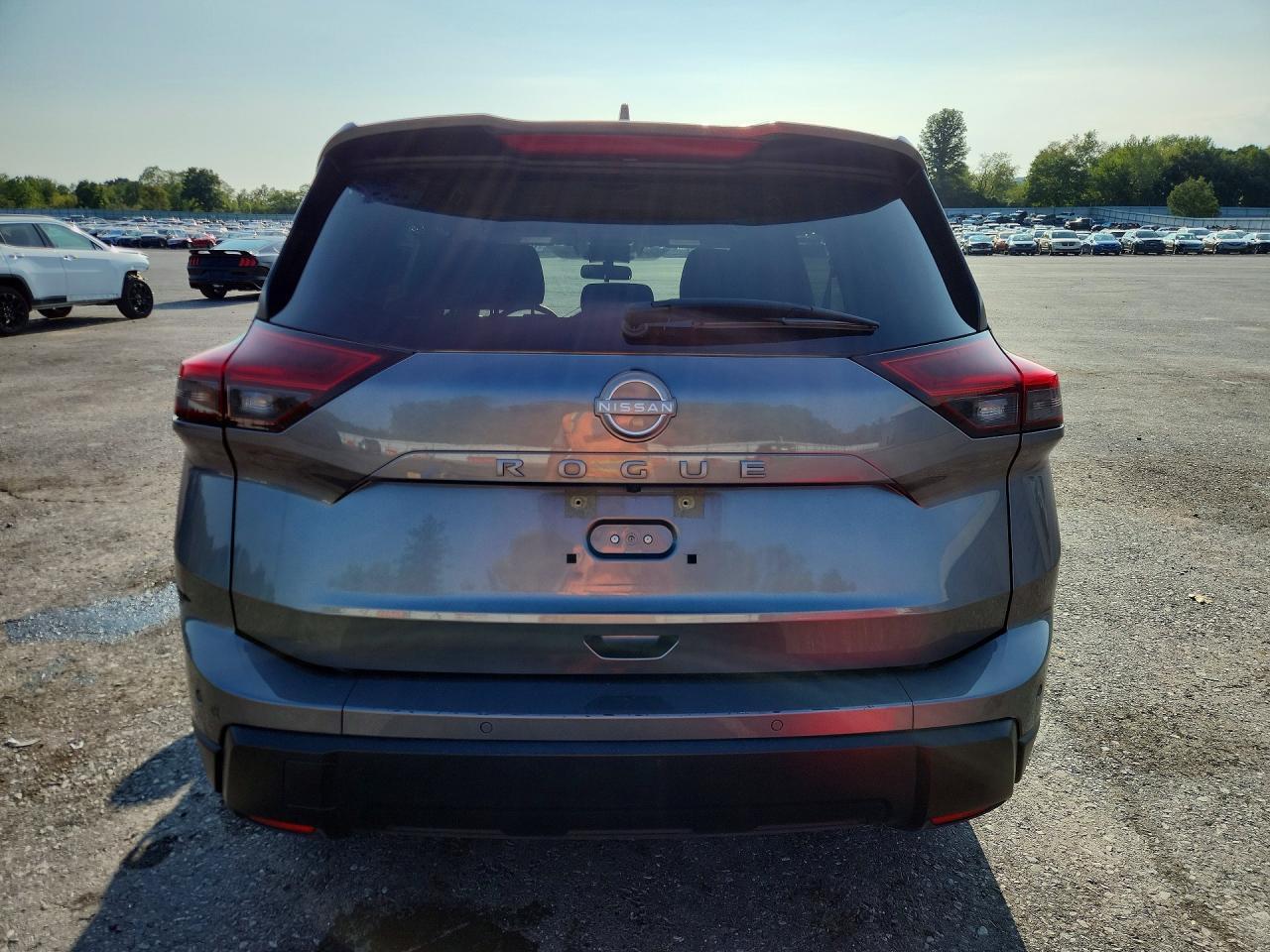 2025 NISSAN ROGUE SV — Фото 6 из 13