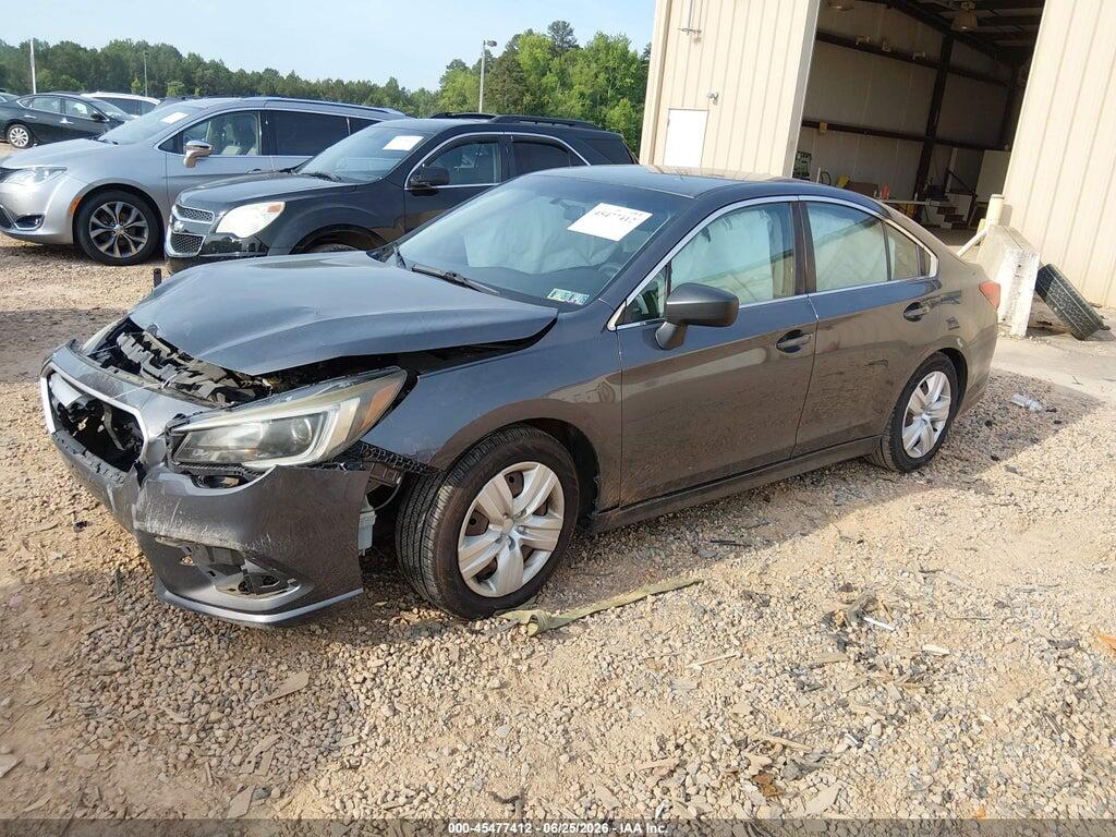 4S3BNAA61J3044088 2018 SUBARU LEGACY photo no. 2