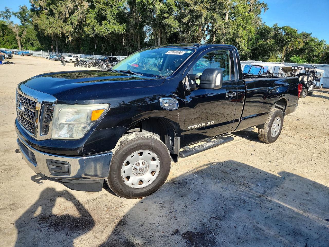 2017 NISSAN TITAN XD SV