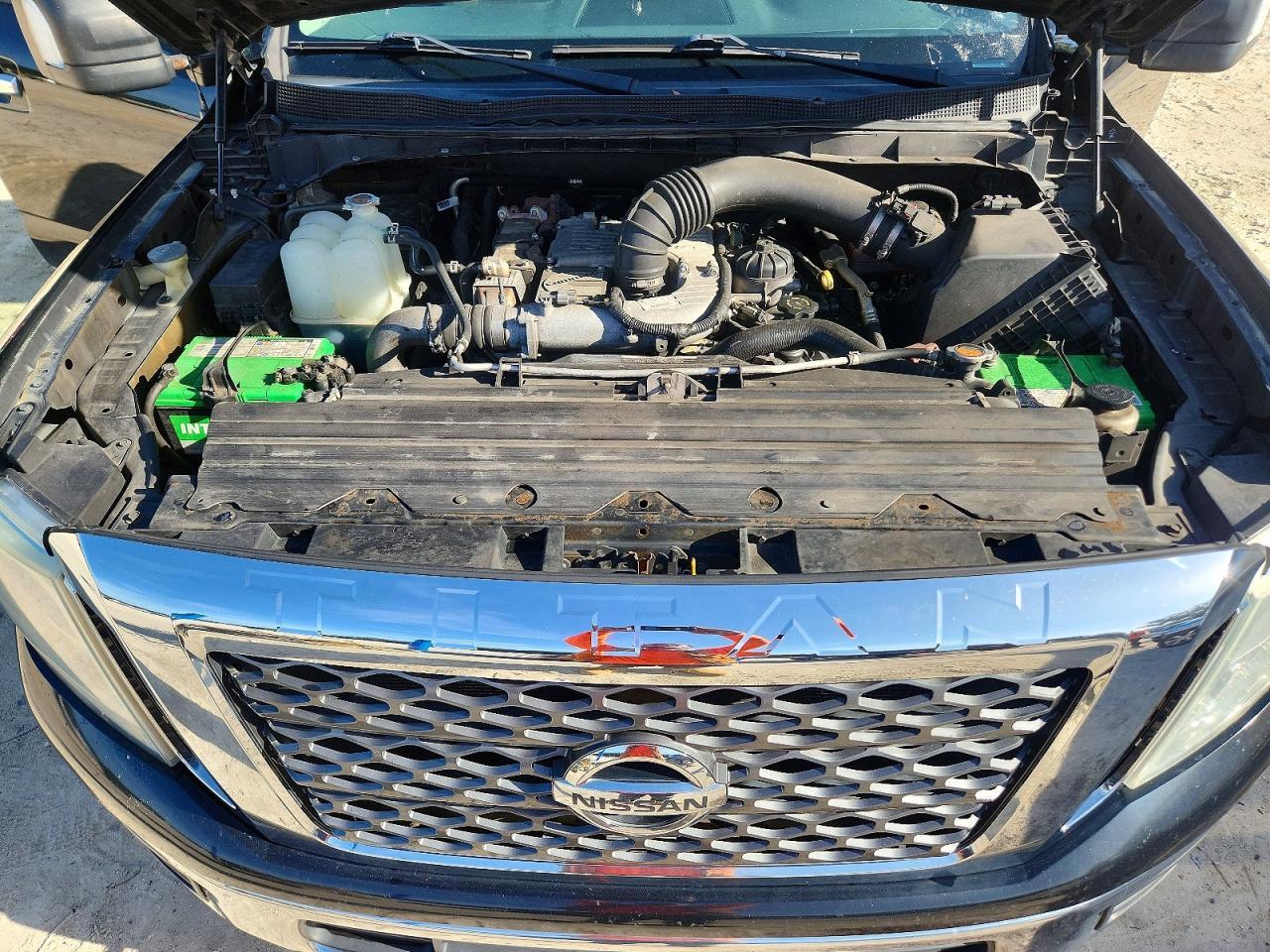 2017 NISSAN TITAN XD SV — Фото 11 из 12