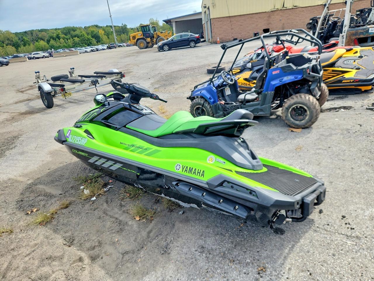 2021 YAMAHA VX CRUISER - PERSONAL WATERCRAFT — Фото 3 из 10