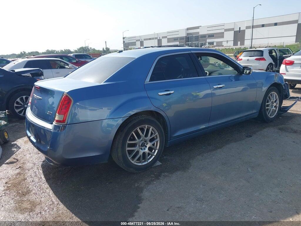 2C3CA5CG6BH546143 2011 CHRYSLER 300 photo no. 4