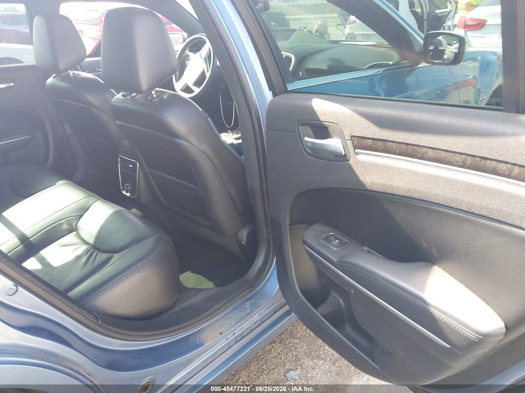 2C3CA5CG6BH546143 2011 CHRYSLER 300 photo no. 8