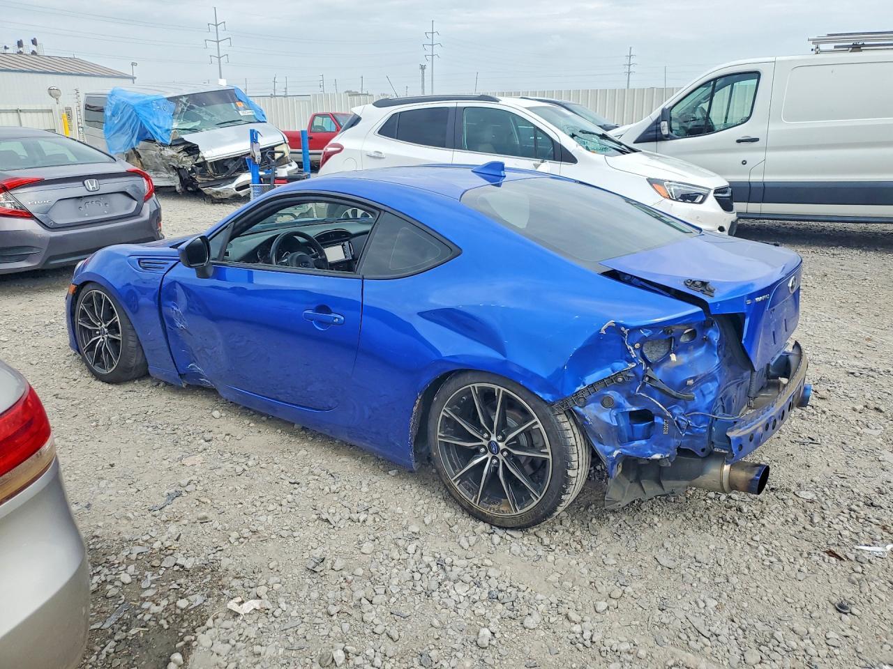 2017 SUBARU BRZ 2.0 PREMIUM — Фото 2 из 13