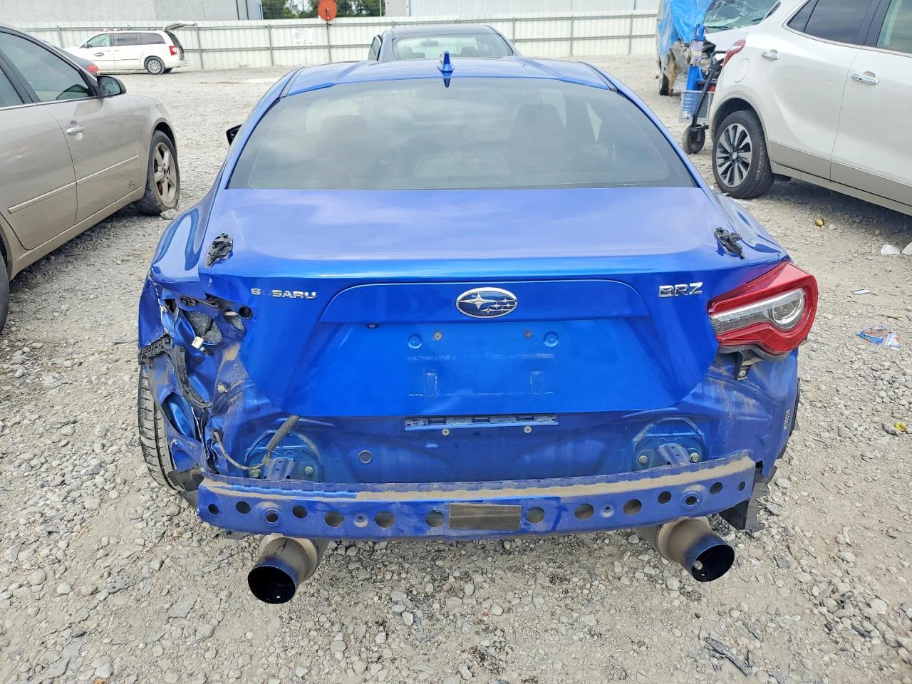 2017 SUBARU BRZ 2.0 PREMIUM — Фото 6 из 13