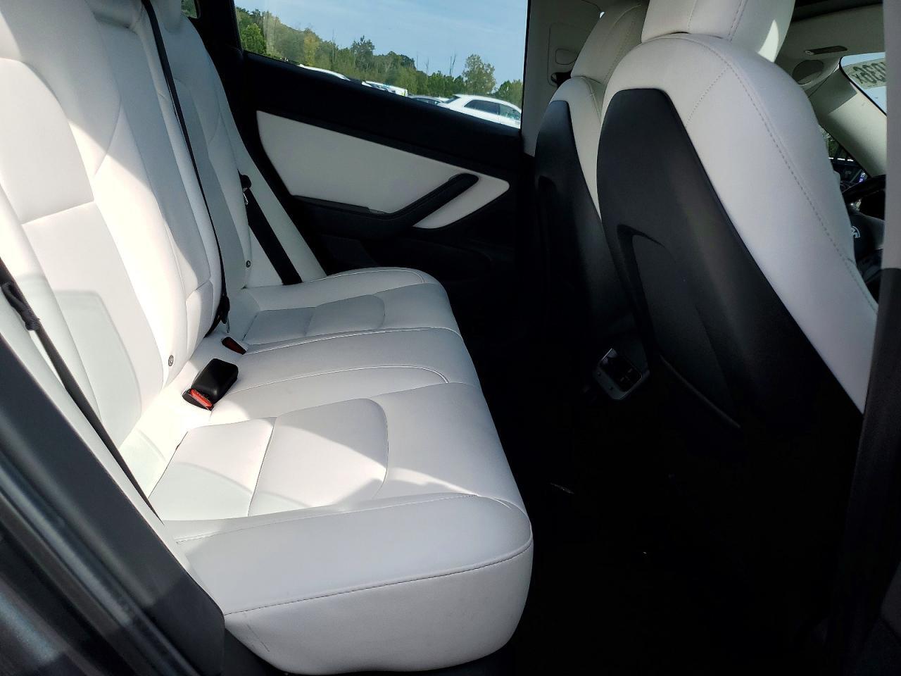 2018 TESLA MODEL 3 — Фото 10 из 12