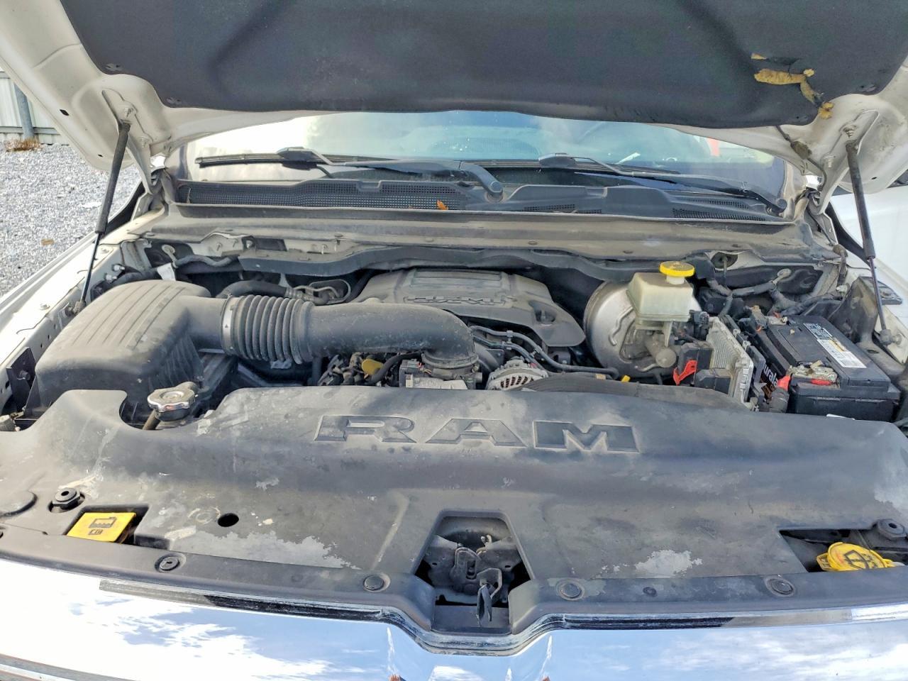 2019 RAM 1500 TRADESMAN — Фото 11 из 12