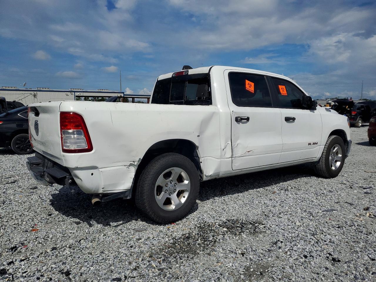 2019 RAM 1500 TRADESMAN — Фото 3 из 12