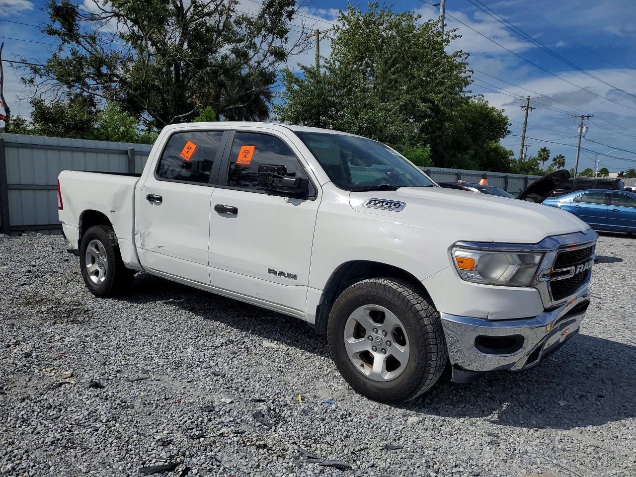 2019 RAM 1500 TRADESMAN — Фото 4 из 12