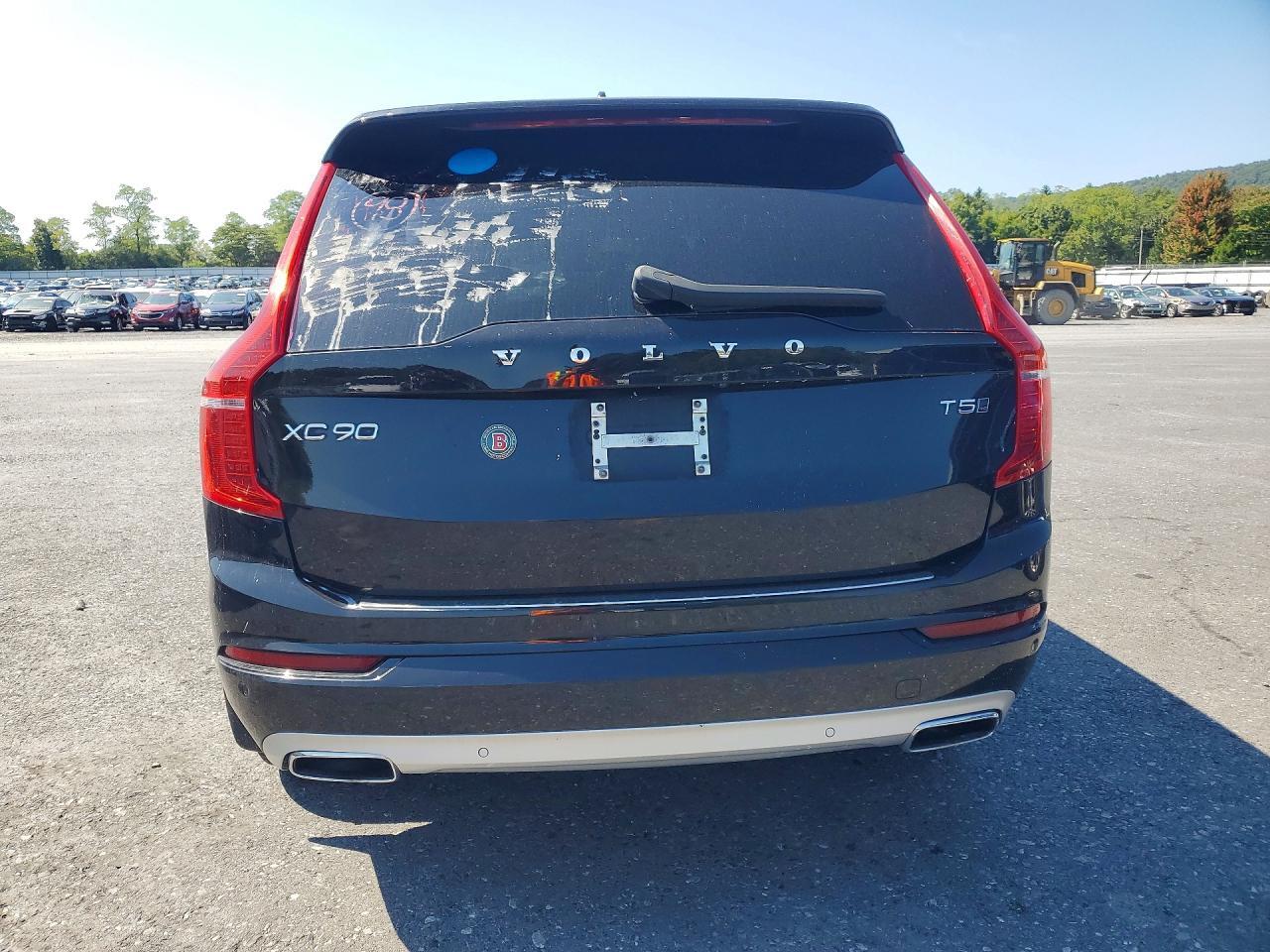 2020 VOLVO XC90 T5 MOMENTUM — Фото 6 из 12