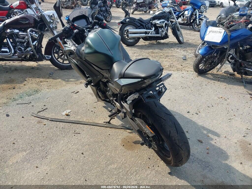 ML5EXEP16SDAG0236 2025 KAWASAKI EX650 photo no. 3