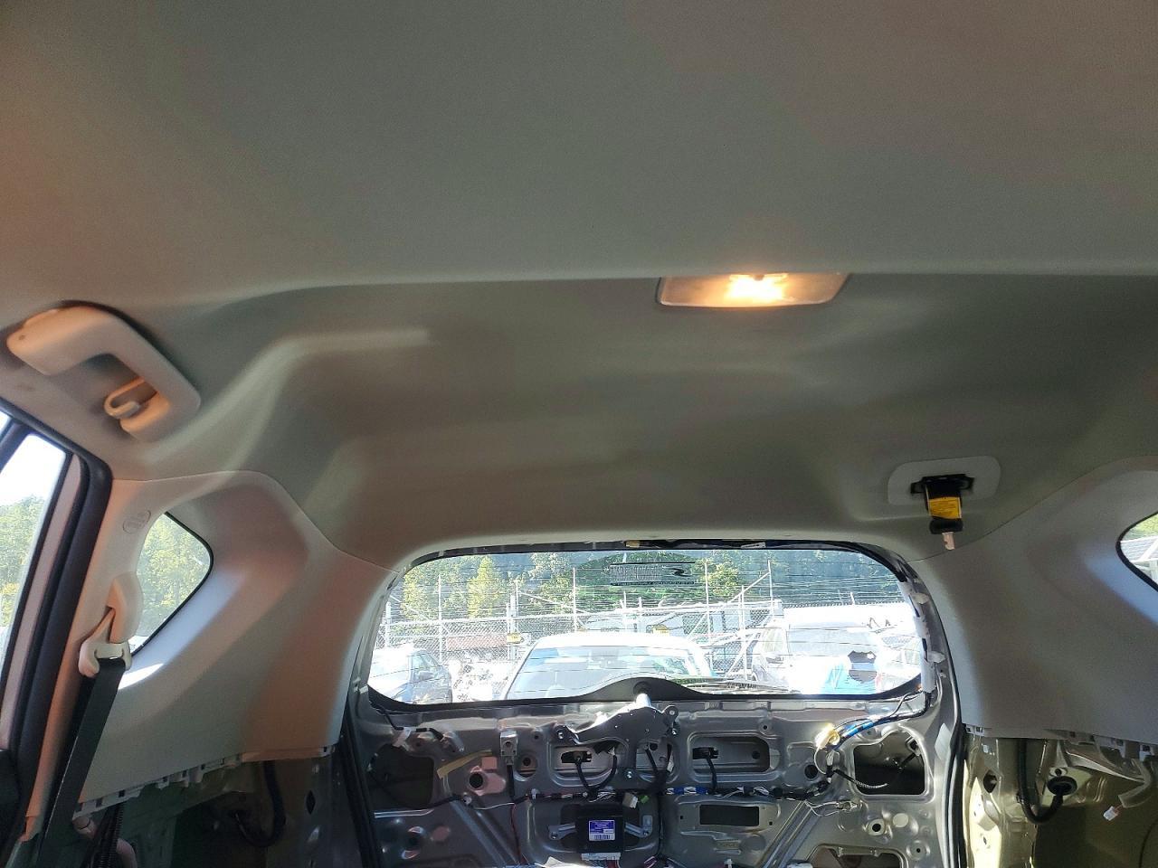 2016 TOYOTA RAV4 XLE — Фото 10 из 13