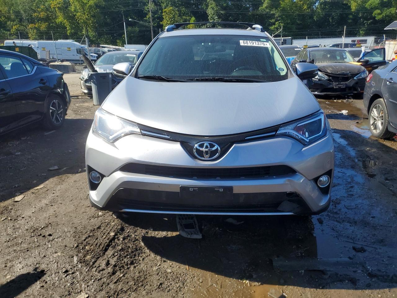 2016 TOYOTA RAV4 XLE — Фото 5 из 13