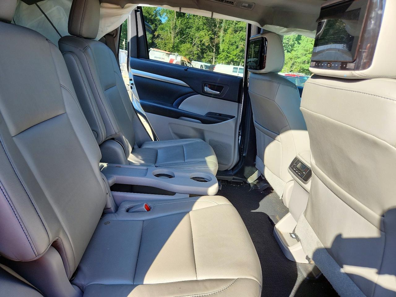 2018 TOYOTA HIGHLANDER XLE — Фото 11 из 13