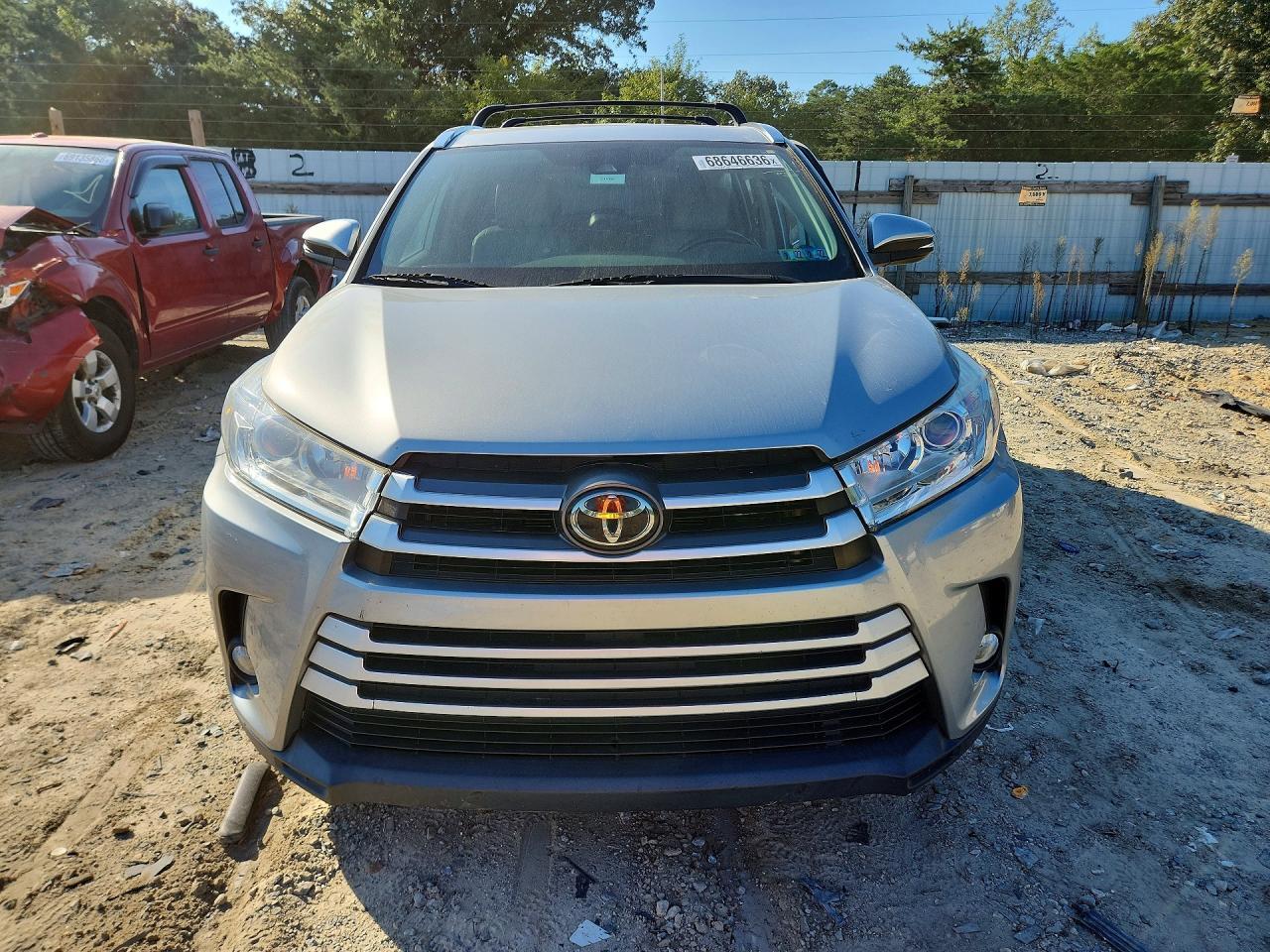 2018 TOYOTA HIGHLANDER XLE — Фото 5 из 13