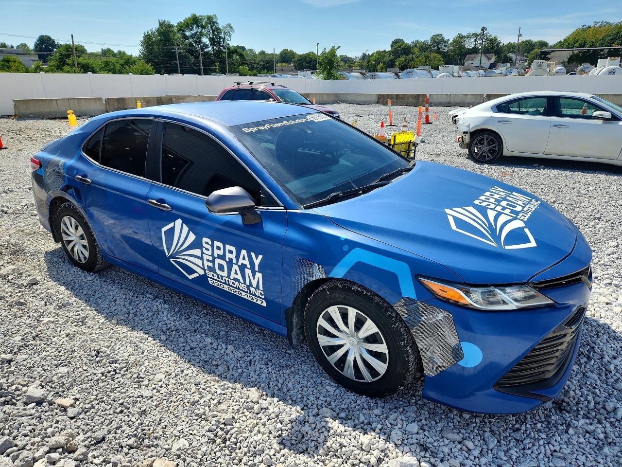 2019 TOYOTA CAMRY L — Фото 4 из 12