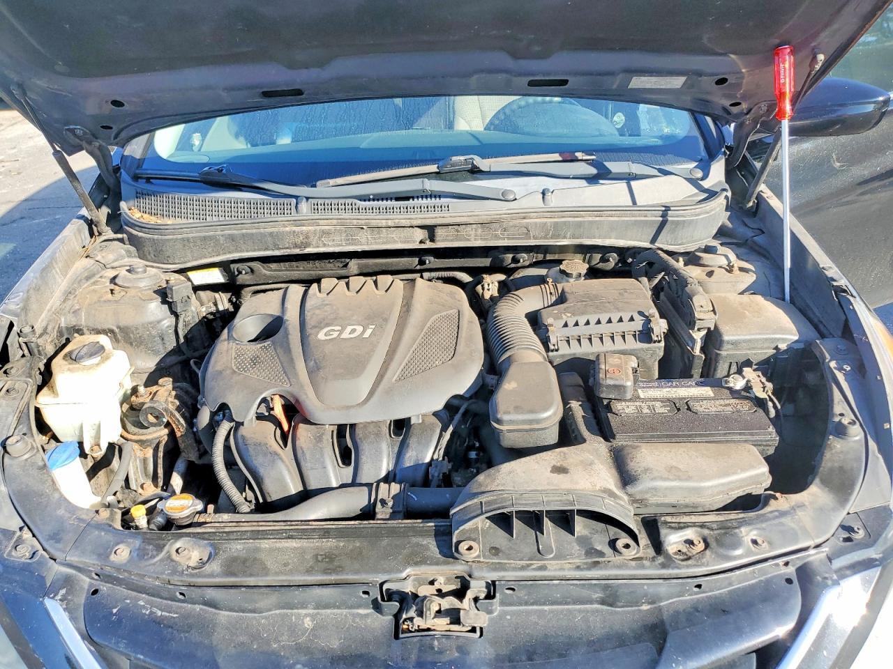 2011 HYUNDAI SONATA GLS — Фото 11 из 12