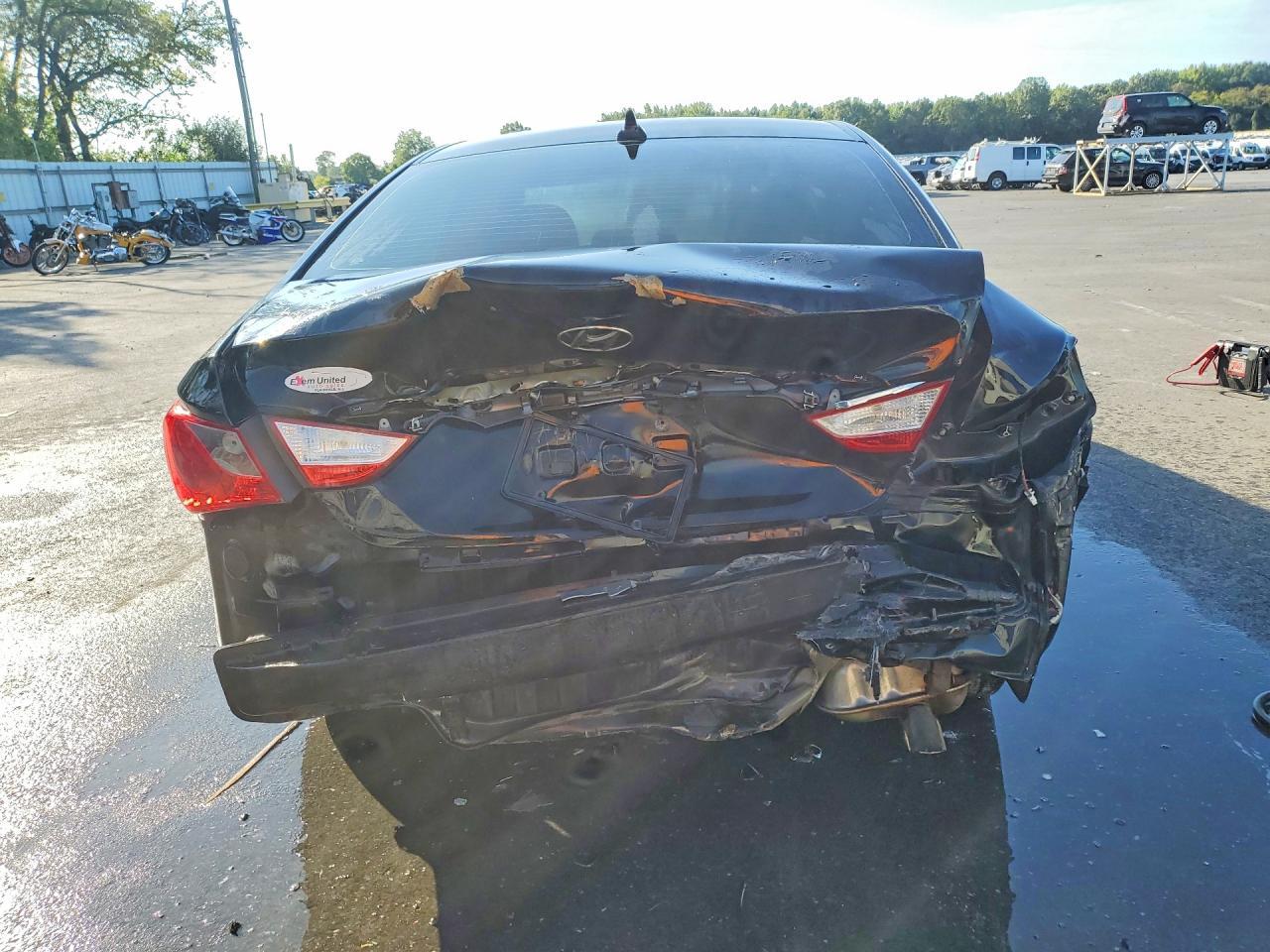 2011 HYUNDAI SONATA GLS — Фото 6 из 12