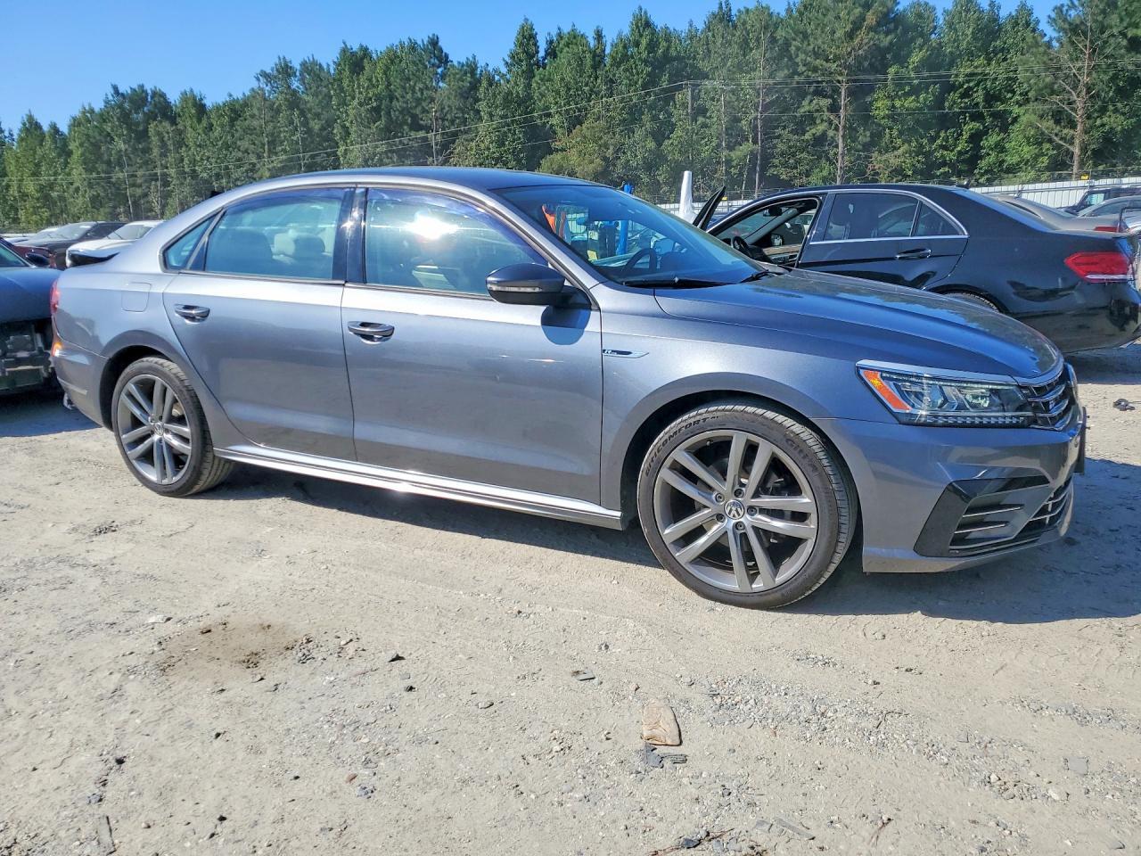 2018 VOLKSWAGEN PASSAT S — Фото 4 из 13