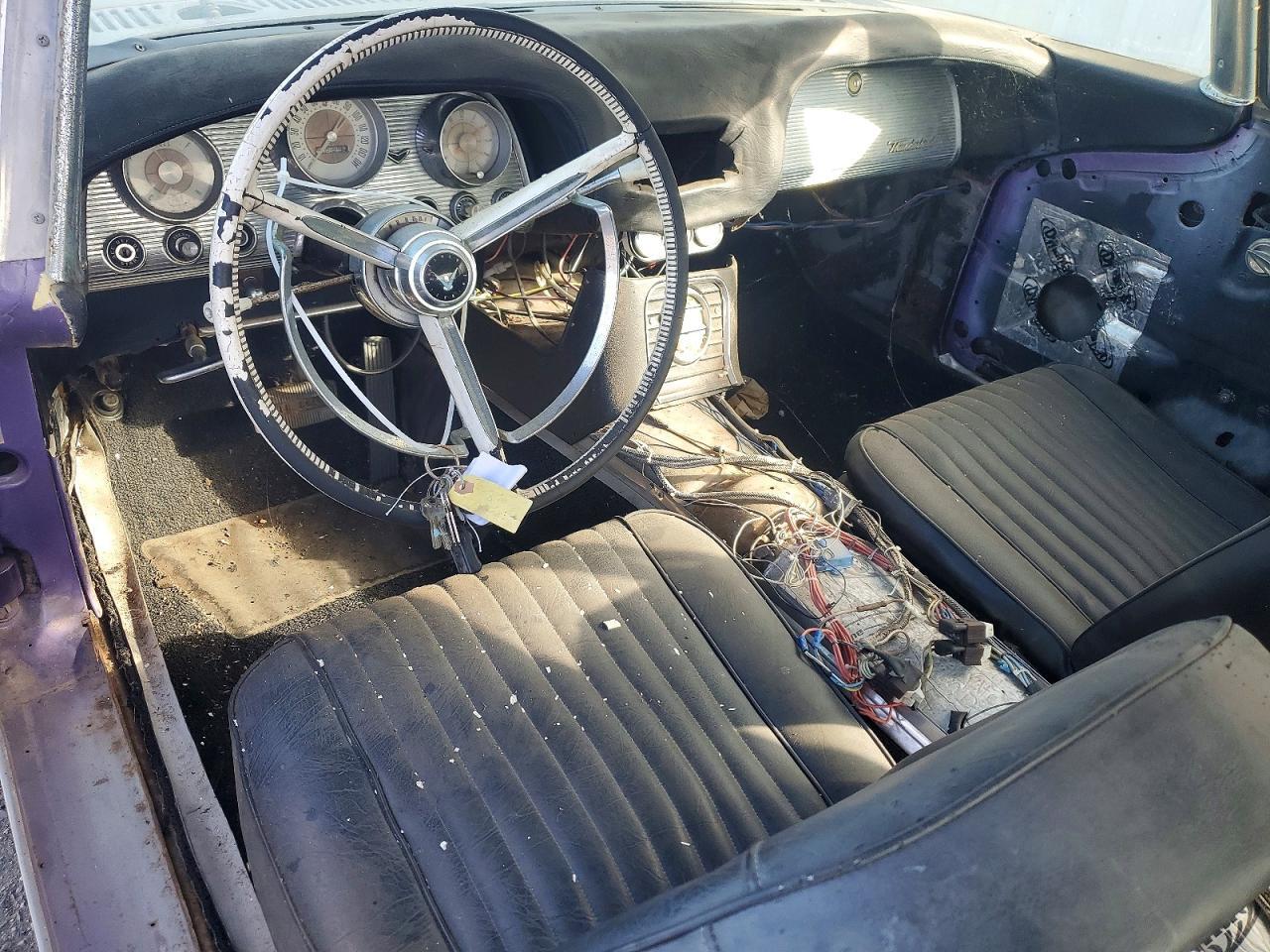 1959 FORD THUNDERBIRD — Фото 8 из 12