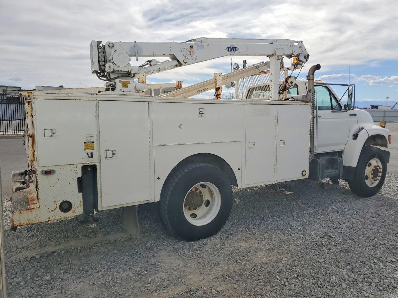 1997 FORD F800 UTILITY / SERVICE TRUCK — Фото 4 из 10