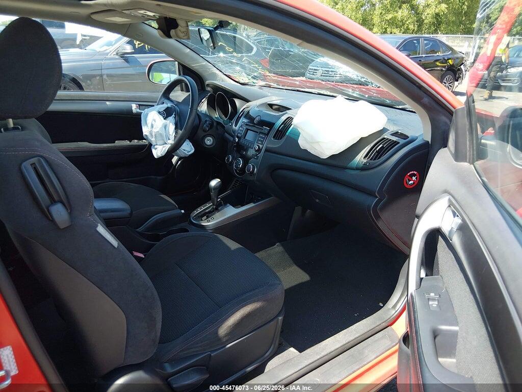 KNAFW6A31A5125546 2010 KIA FORTE KOUP photo no. 5