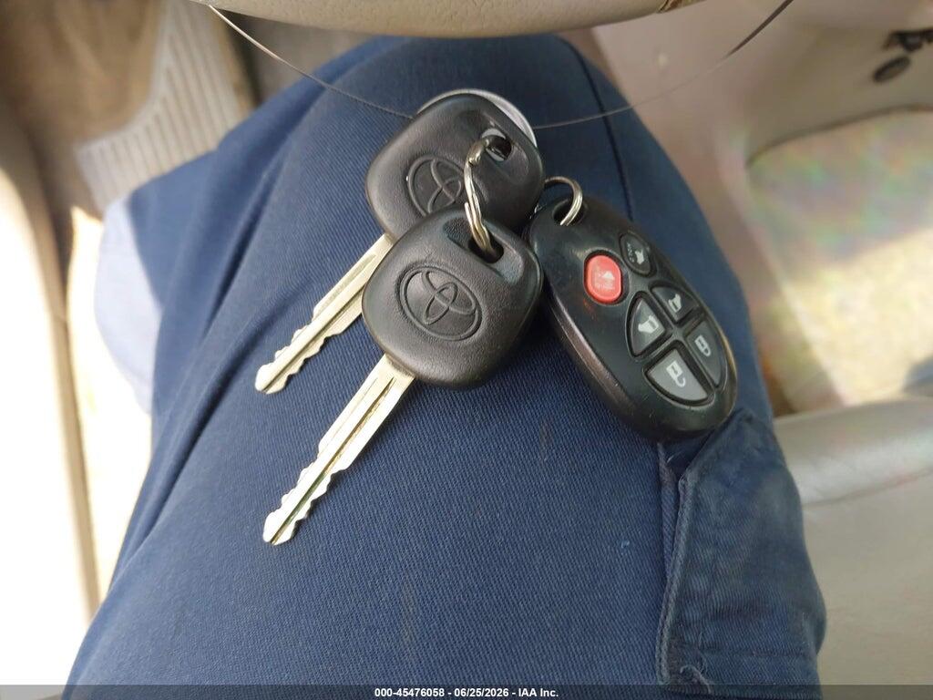 5TDYK3DCXDS347566 2013 TOYOTA SIENNA photo no. 11