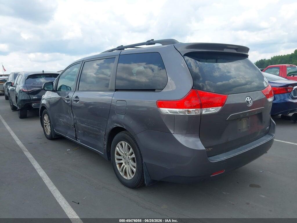 5TDYK3DCXDS347566 2013 TOYOTA SIENNA photo no. 3
