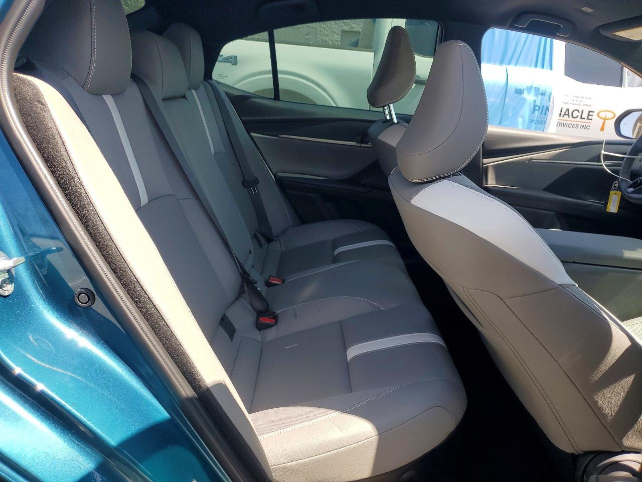 2026 TOYOTA CAMRY SE — Фото 10 из 13