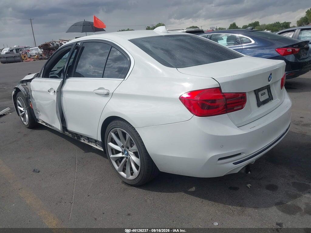 2017 BMW 330E IPERFORMANCE — Фото 3 из 16
