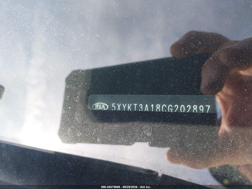 5XYKT3A18CG202897 2012 KIA SORENTO photo no. 12