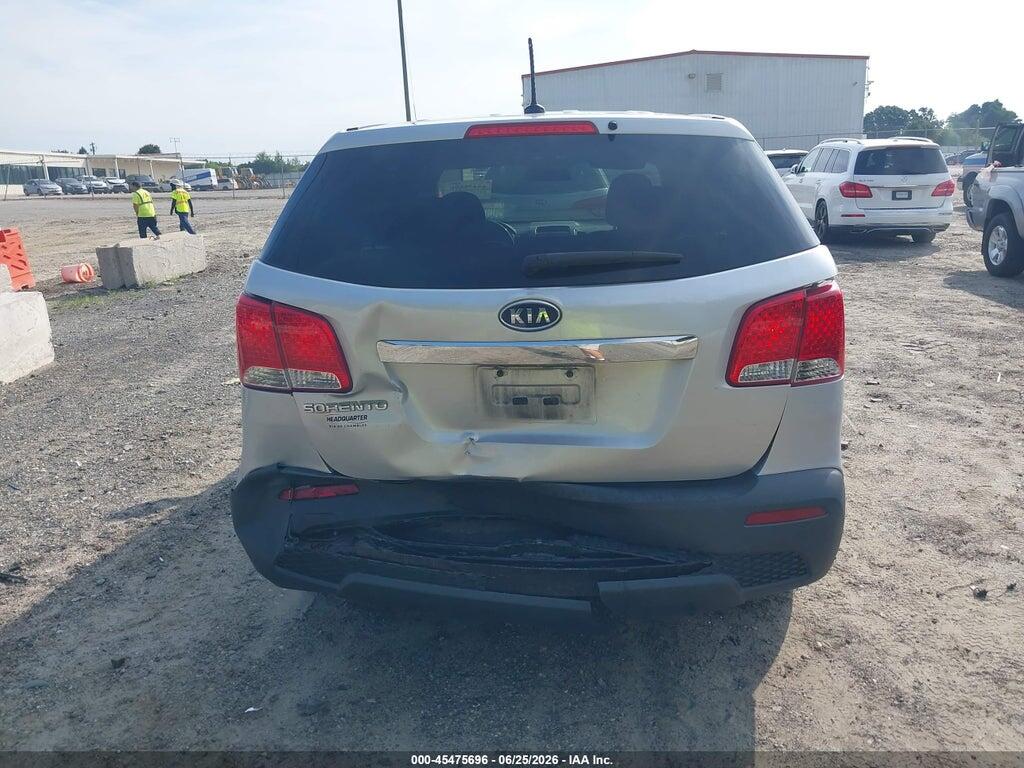 5XYKT3A18CG202897 2012 KIA SORENTO photo no. 6
