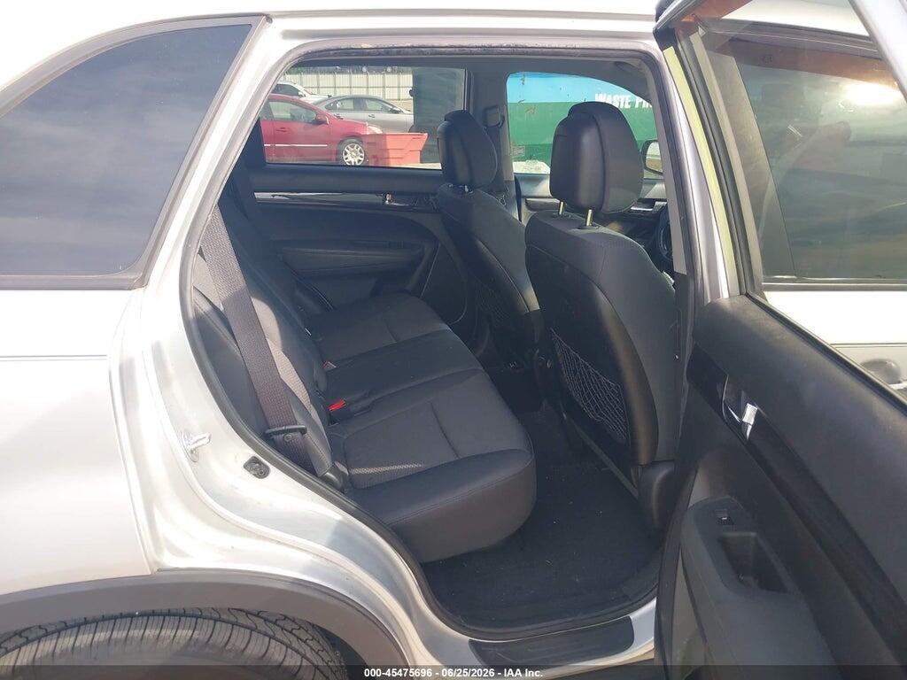 5XYKT3A18CG202897 2012 KIA SORENTO photo no. 8
