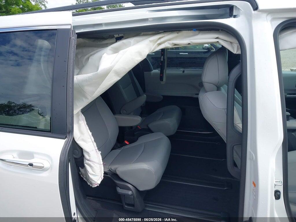 5TDYSKFC4TS245069 2026 TOYOTA SIENNA photo no. 8