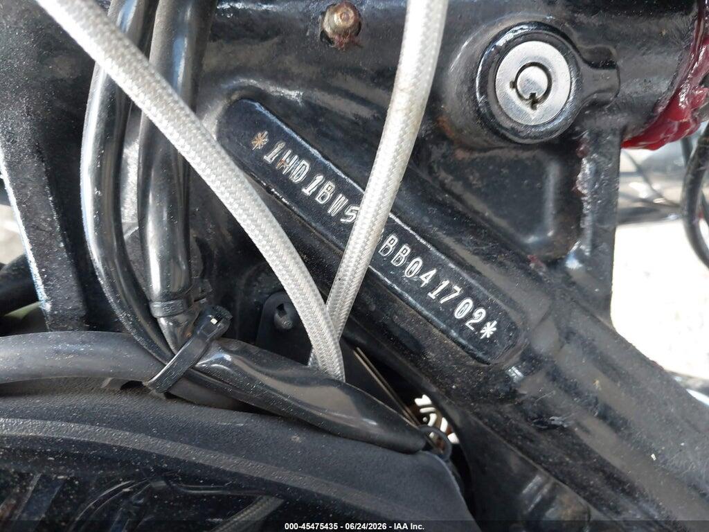 1HD1BW513BB041702 2011 HARLEY-DAVIDSON FLSTC photo no. 10