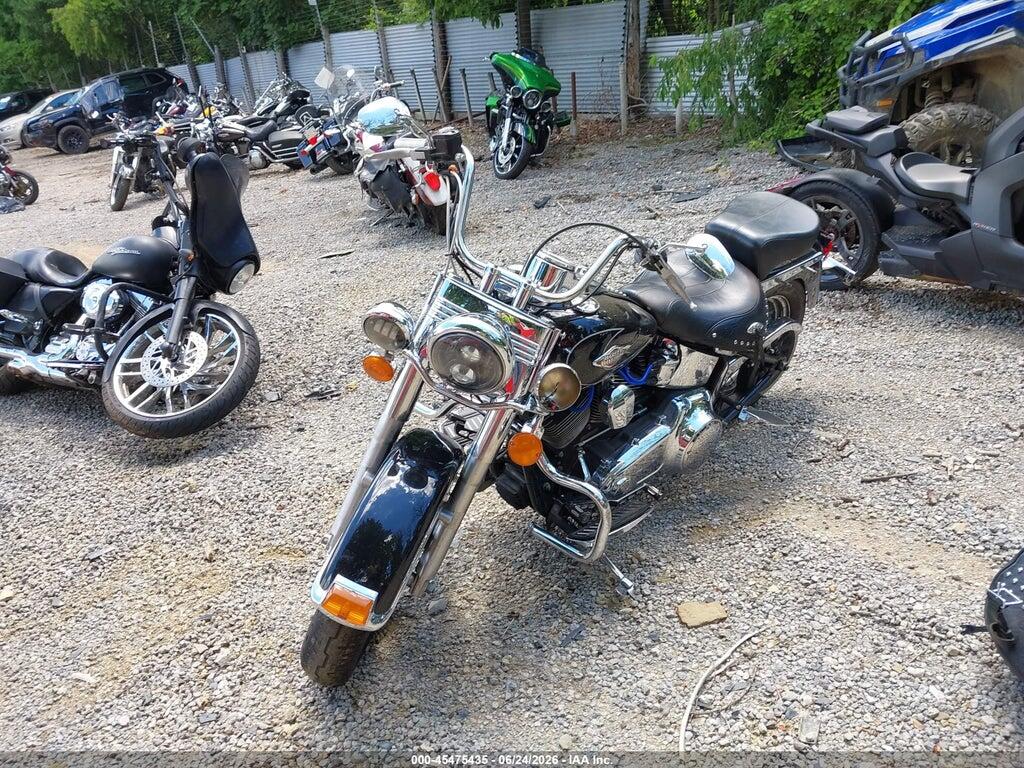 1HD1BW513BB041702 2011 HARLEY-DAVIDSON FLSTC photo no. 2