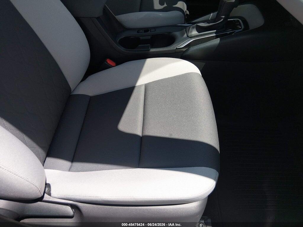 JTDBCMFEXT3111099 2026 TOYOTA COROLLA HYBRID photo no. 5