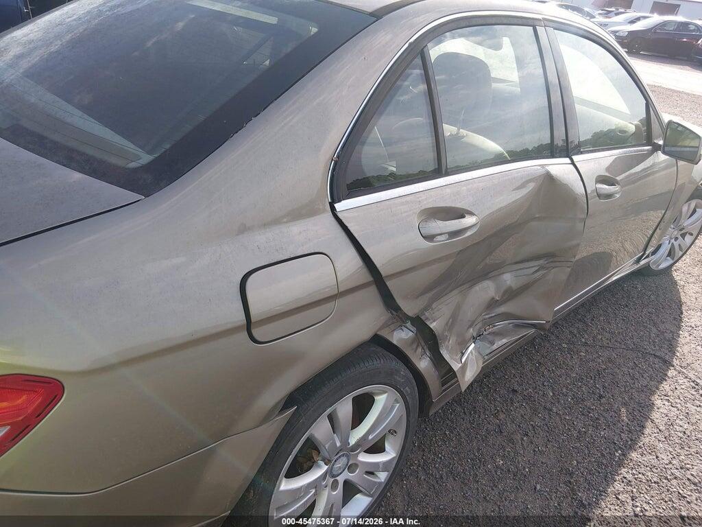 WDDGF5EB2BA466455 2011 MERCEDES-BENZ C photo no. 11
