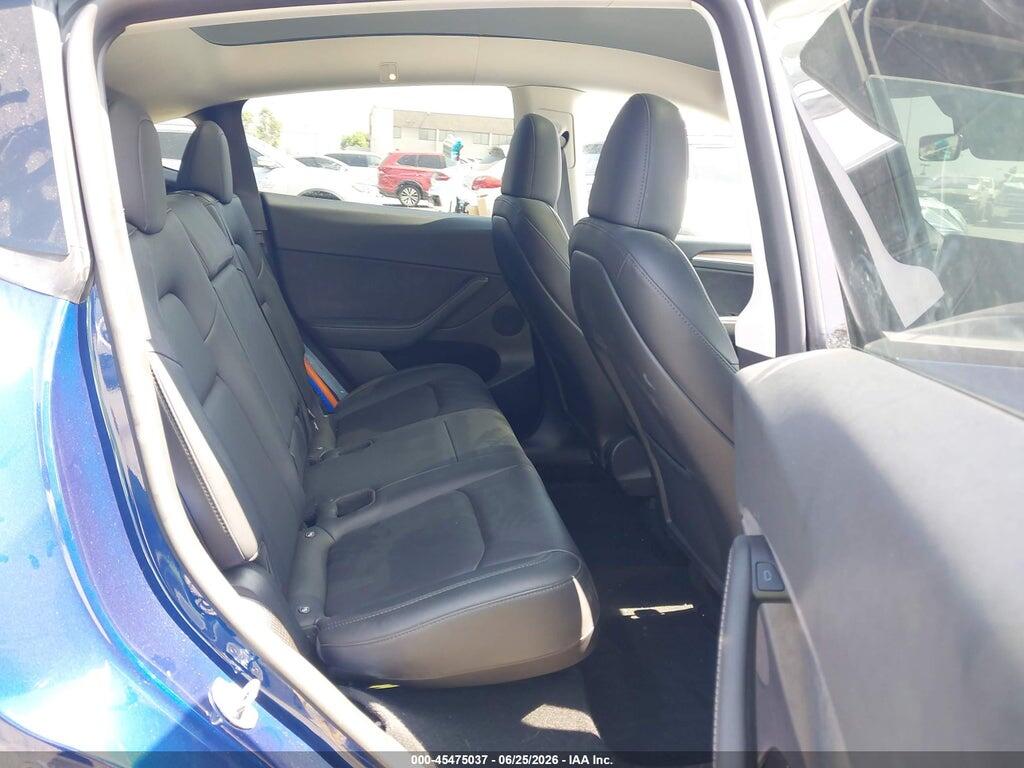 7SAYGDEE8RF152989 2024 TESLA MODEL Y photo no. 8