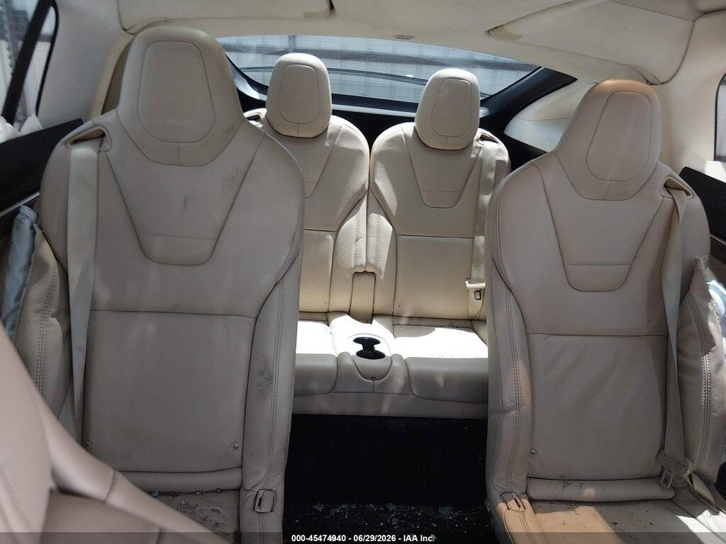 5YJXCBE28HF048256 2017 TESLA MODEL X photo no. 8