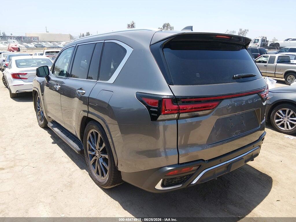 JTJMD7CX1S4005644 2025 LEXUS LX 700H photo no. 3