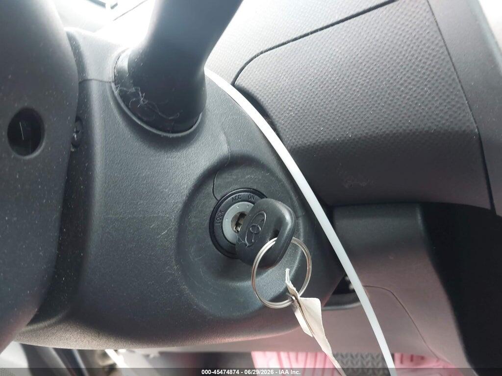 JTDJT903295253864 2009 TOYOTA YARIS photo no. 11