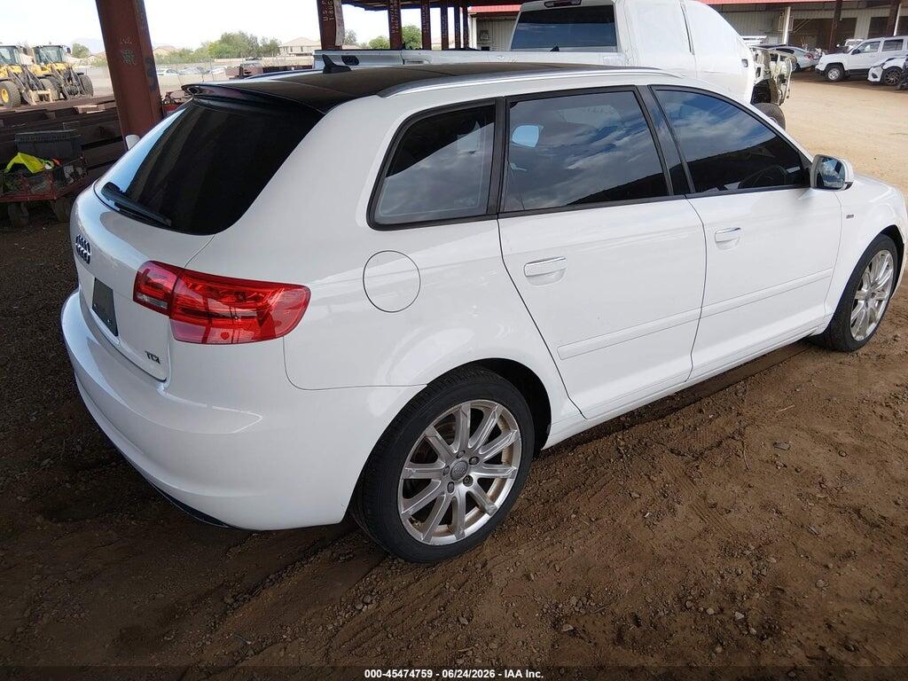 WAUKJAFM1CA019562 2012 AUDI A3 photo no. 4