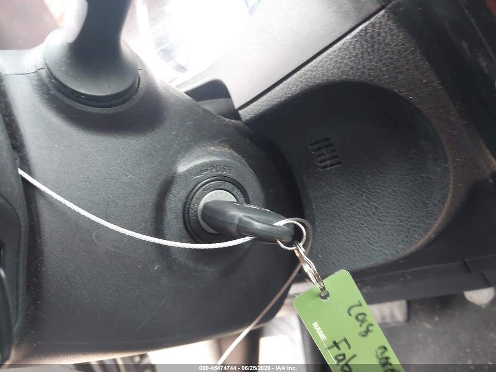 5YFBURHE9JP845745 2018 TOYOTA COROLLA photo no. 11