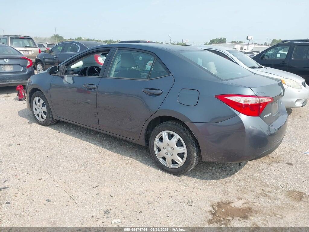 5YFBURHE9JP845745 2018 TOYOTA COROLLA photo no. 3