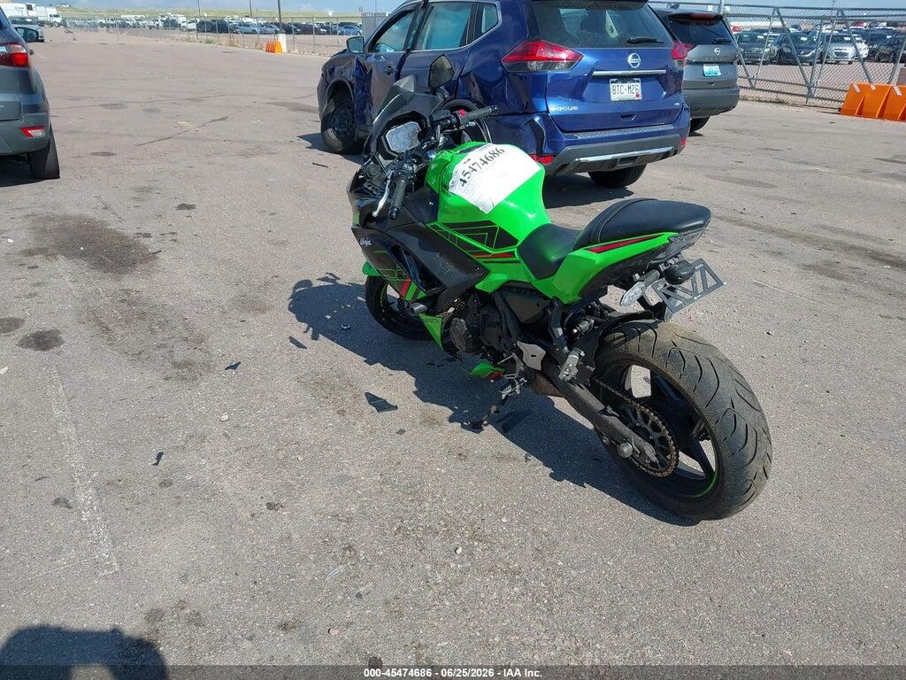 ML5EXEP1XRDAC1921 2024 KAWASAKI EX650 photo no. 3