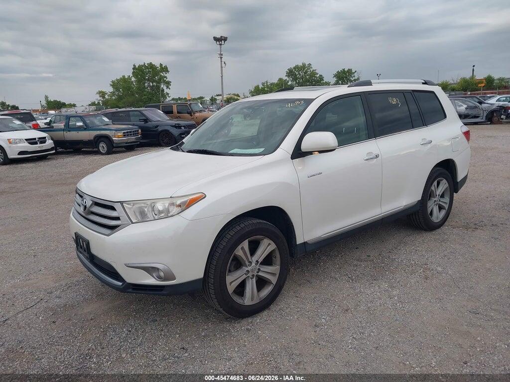 5TDDK3EH7DS273323 2013 TOYOTA HIGHLANDER photo no. 2